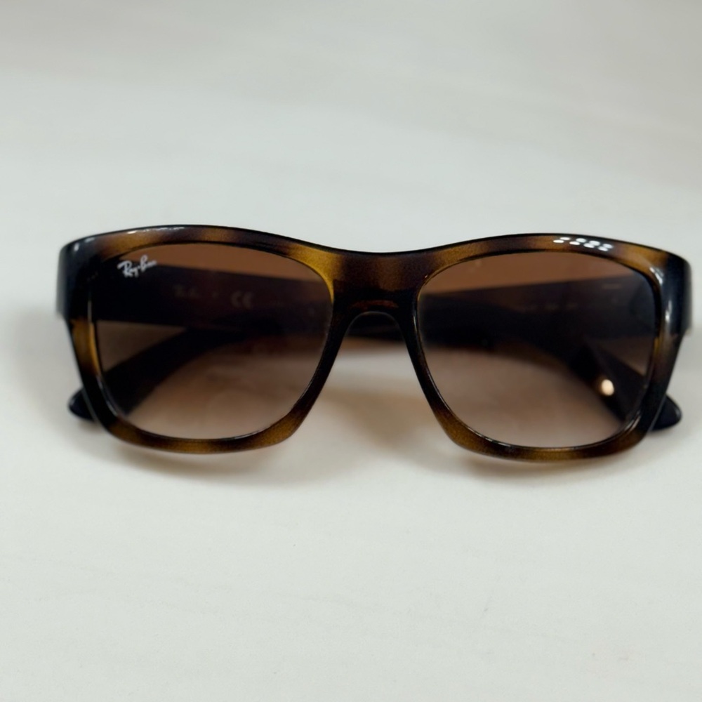 Ray-Ban Women's Brown Tortoiseshell Frame Sunglasses with Brown Lenses